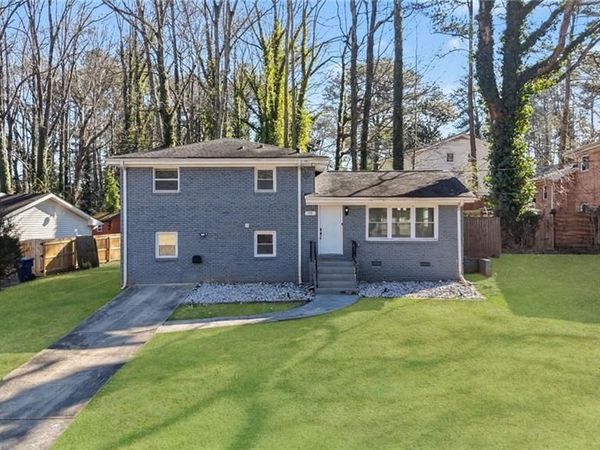 1918 Valley Ridge Drive SW, Atlanta, GA 30331