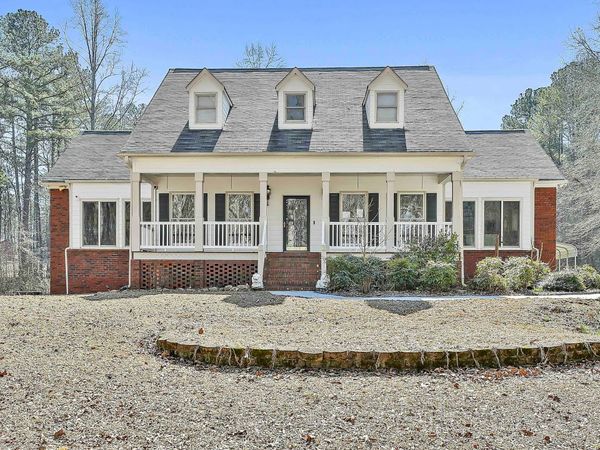 135 Kayla Drive, Fayetteville, GA 30215