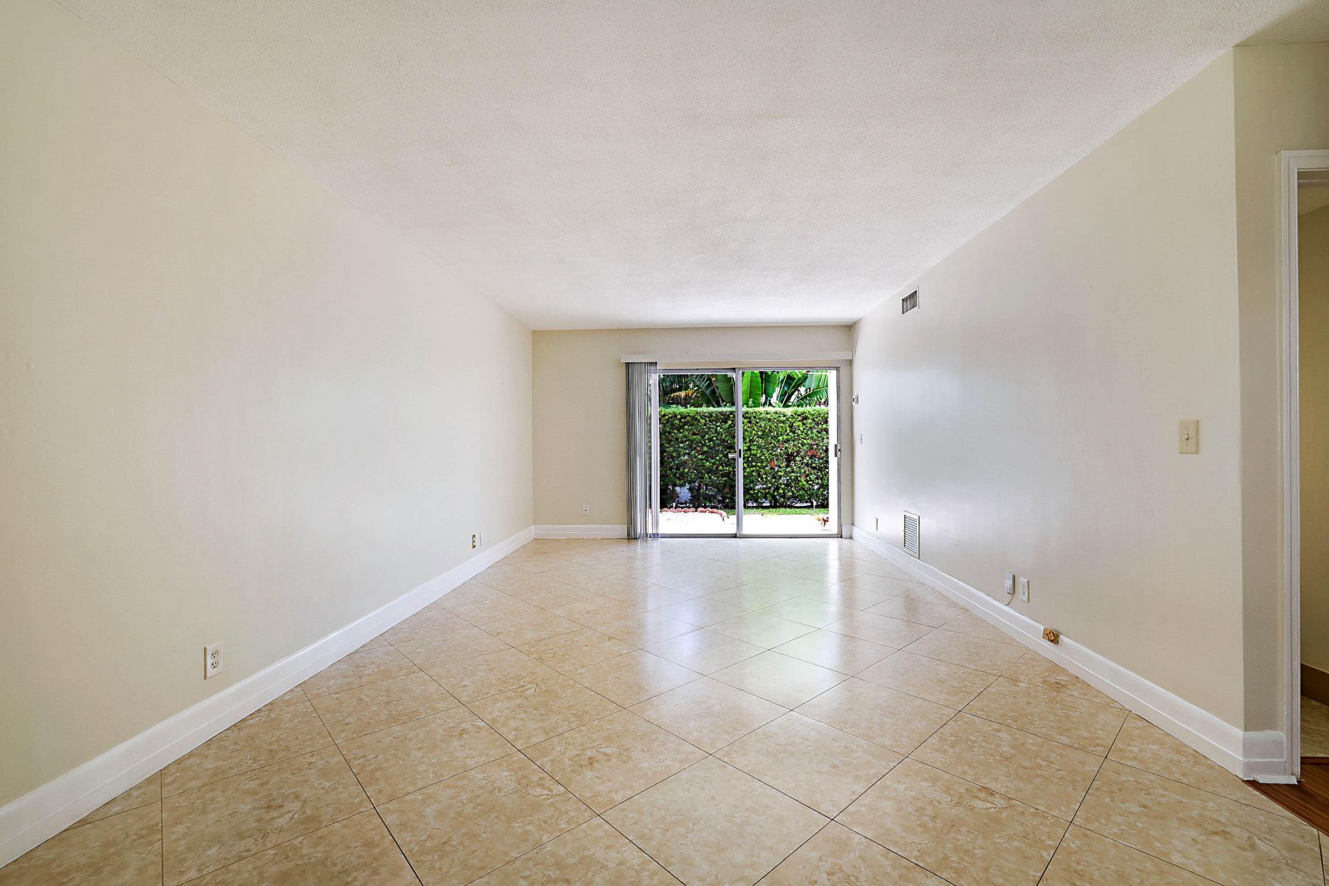 148 Yacht Club Drive, Unit 10, North Palm Beach, FL 33408 Photo