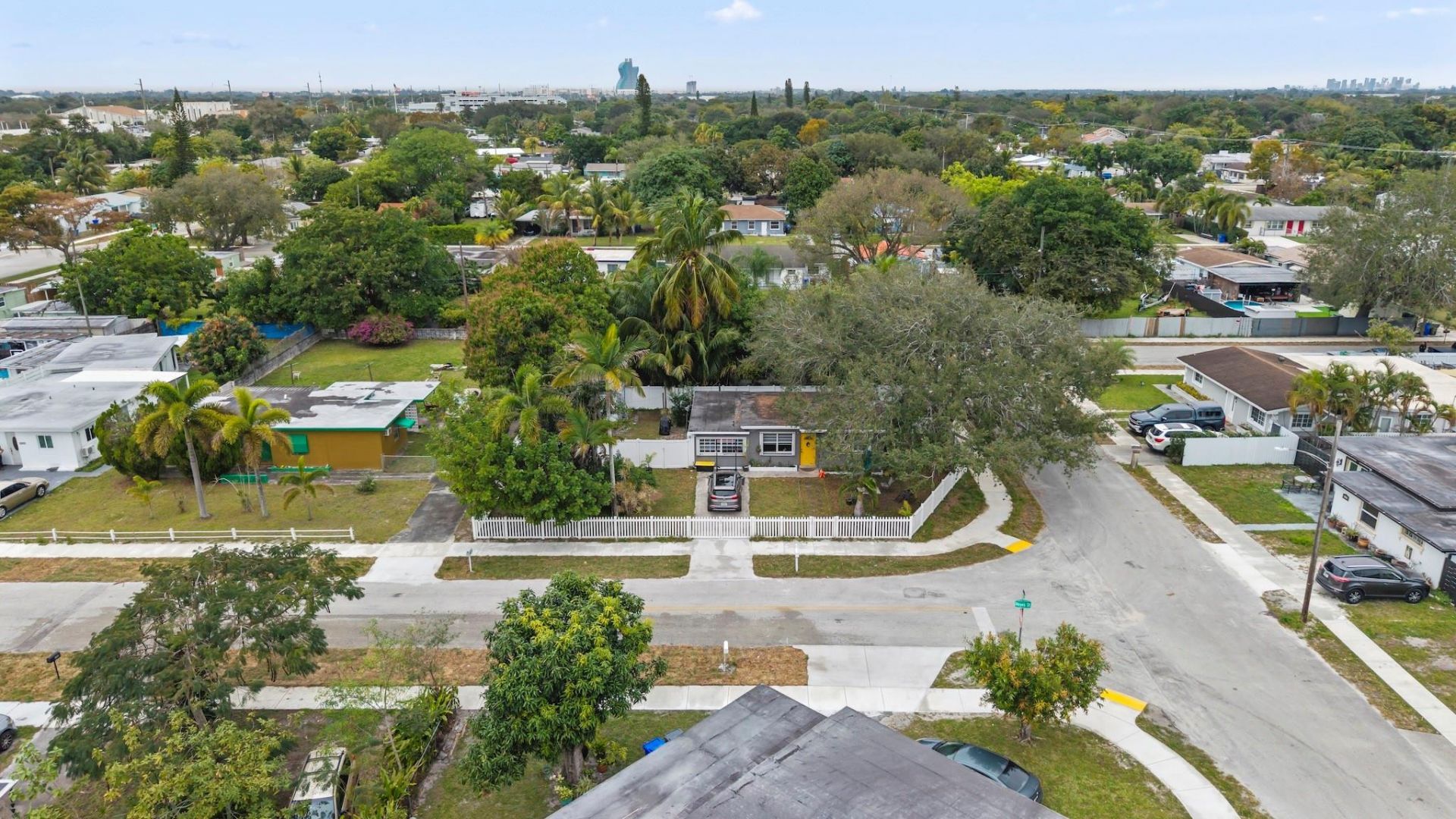 5829 Hayes Street, Hollywood, FL 33021 Photo