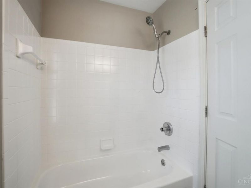 3595 Harvey Avenue, Cincinnati, OH 45229 Photo 22