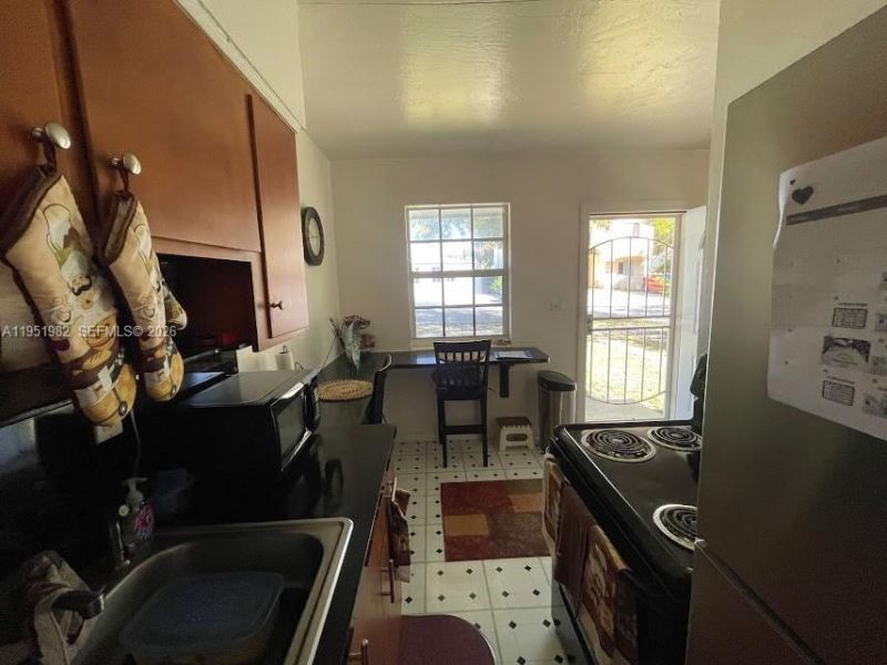 1786 NW 53rd St, Miami, FL 33142 Photo