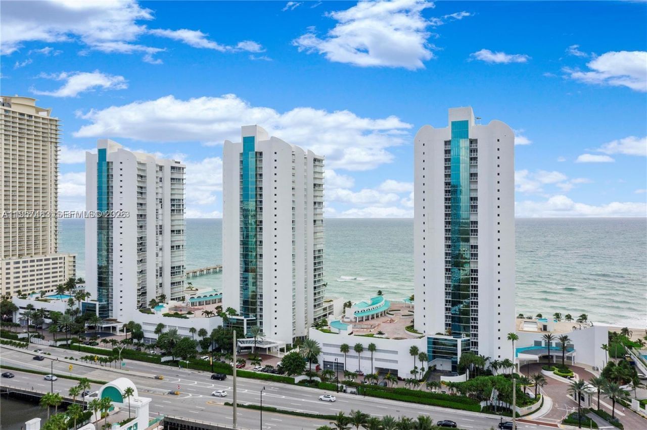 16445 Collins Ave, Unit 222, Sunny Isles Beach, FL 33160 Photo