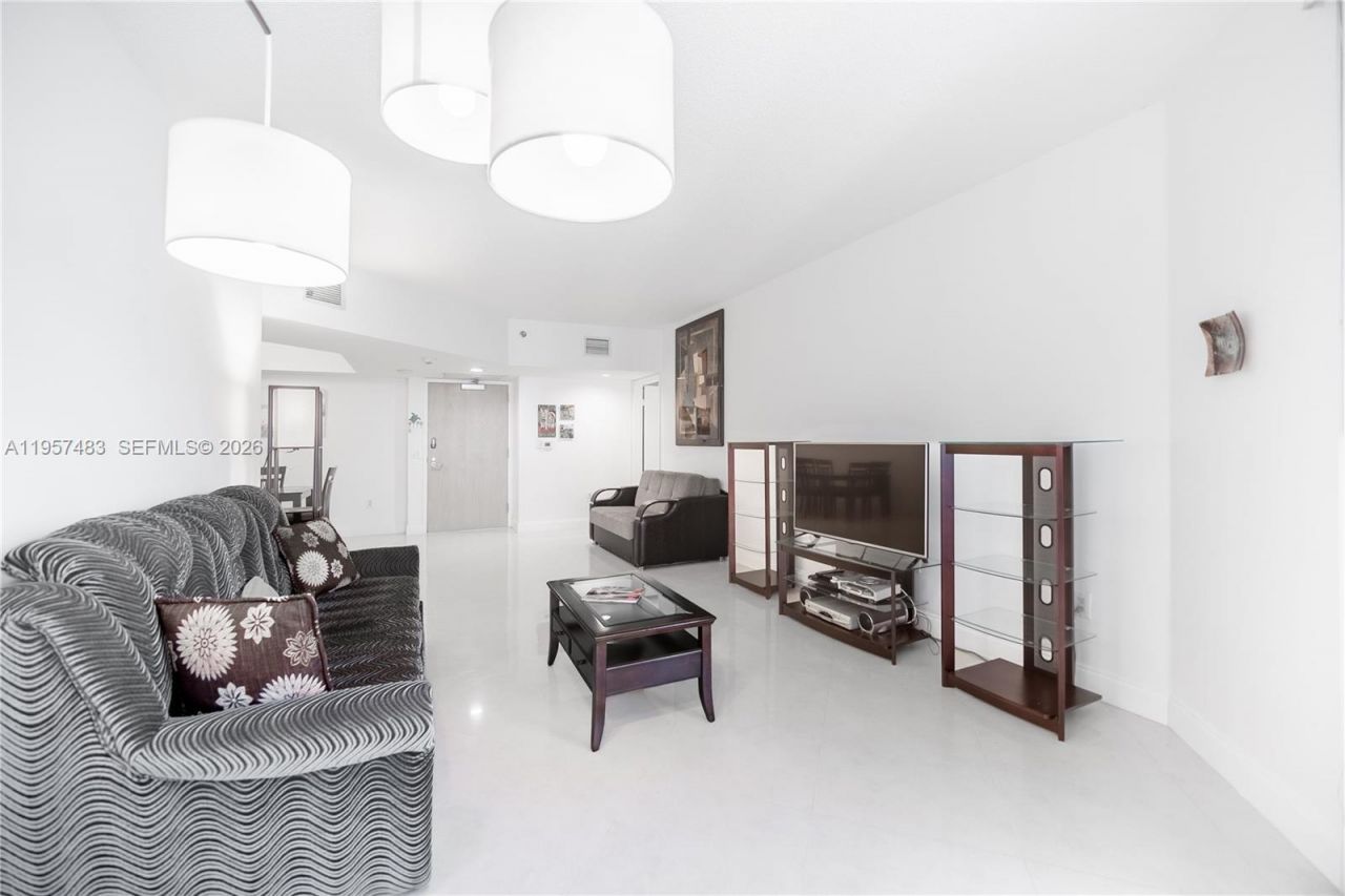 16445 Collins Ave, Unit 222, Sunny Isles Beach, FL 33160 Photo