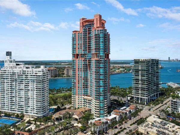 300 S Pointe Dr, Unit 605, Miami Beach, FL 33139