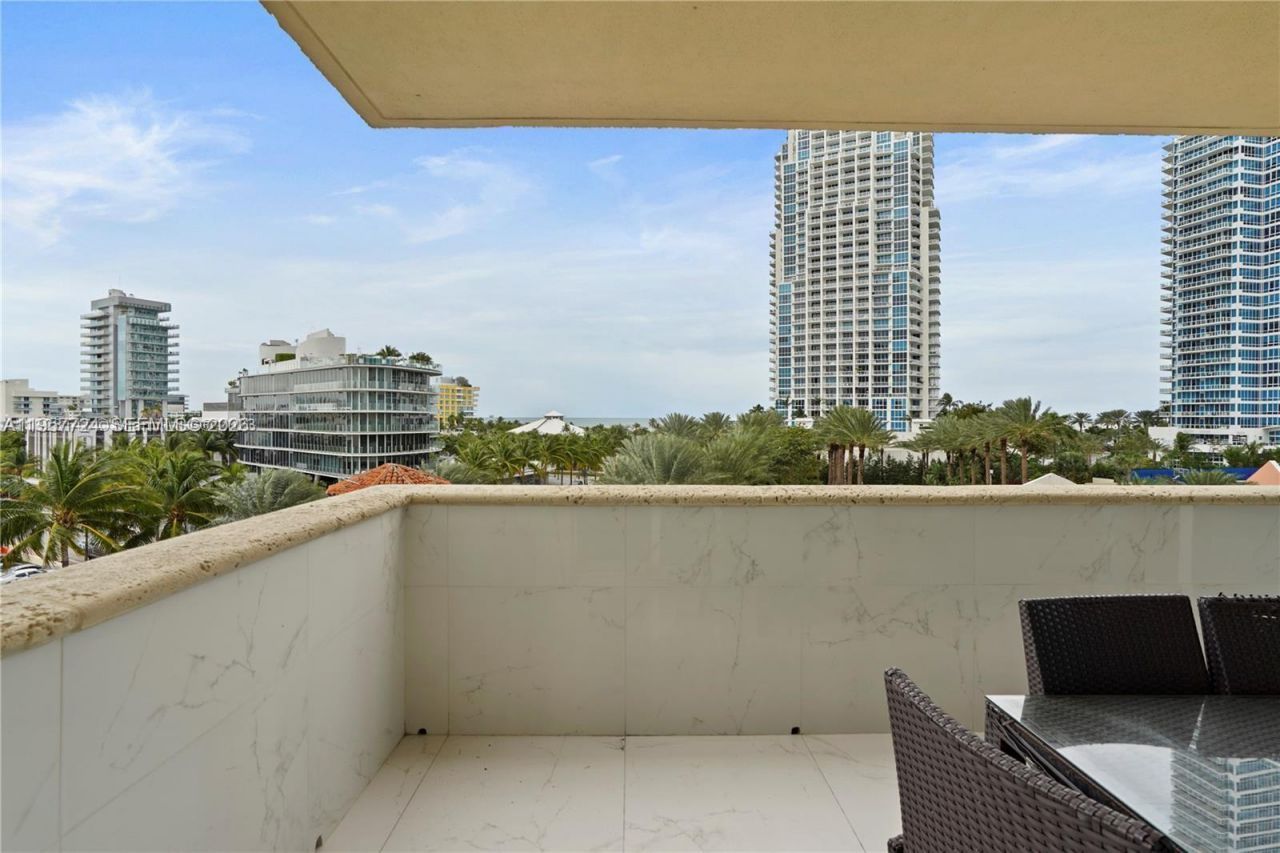 300 S Pointe Dr, Unit 605, Miami Beach, FL 33139 Photo
