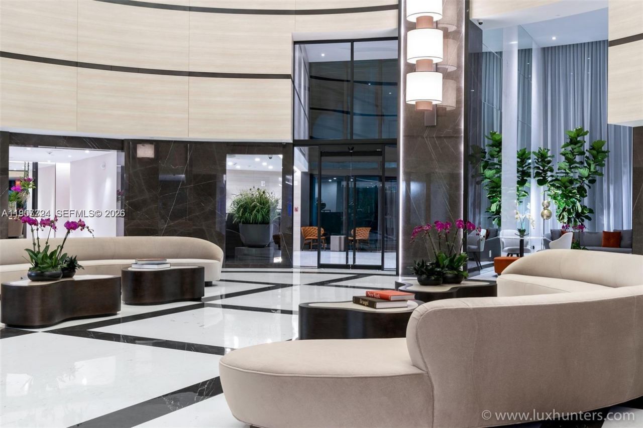 300 S Pointe Dr, Unit 605, Miami Beach, FL 33139 Photo