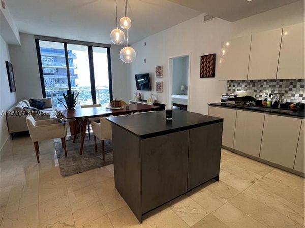 1010 Brickell Ave, Unit 4709, Miami, FL 33131