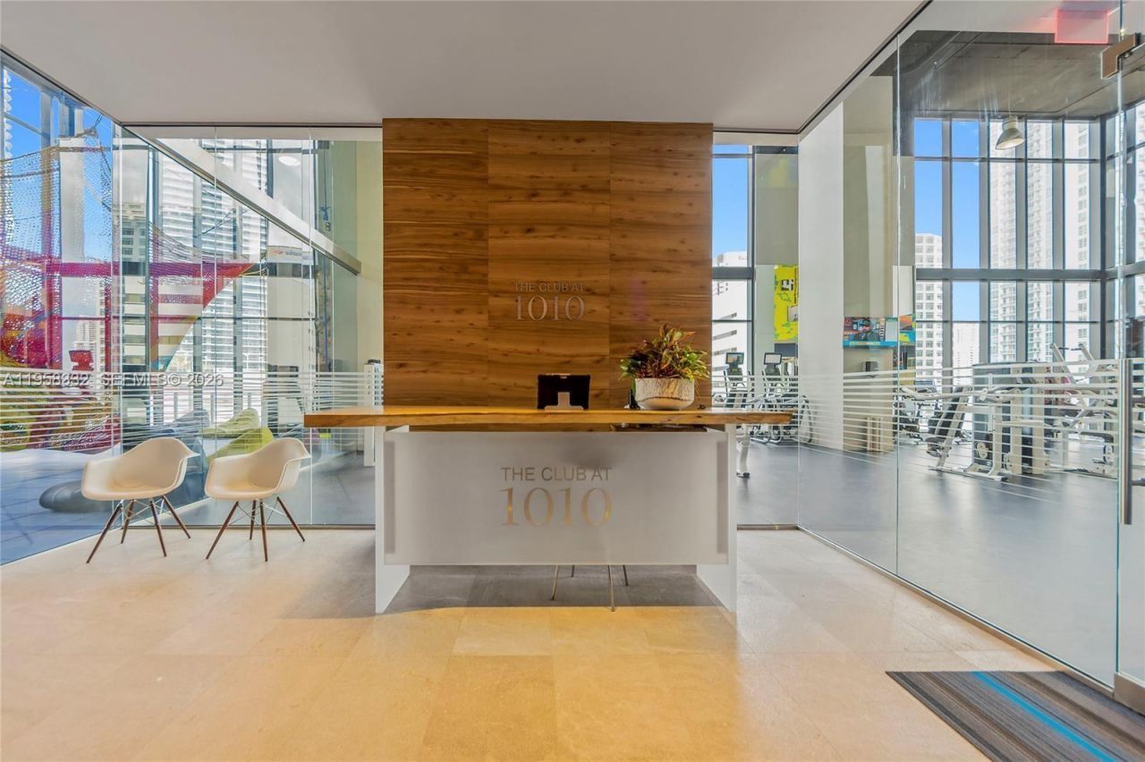 1010 Brickell Ave, Unit 4709, Miami, FL 33131 Photo