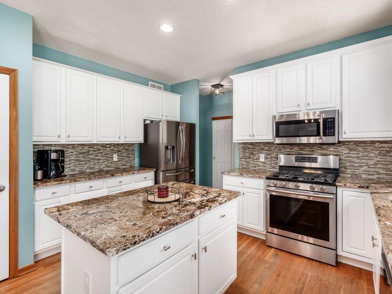 974 Wake Drive, Westerville, OH 43082 Photo 16