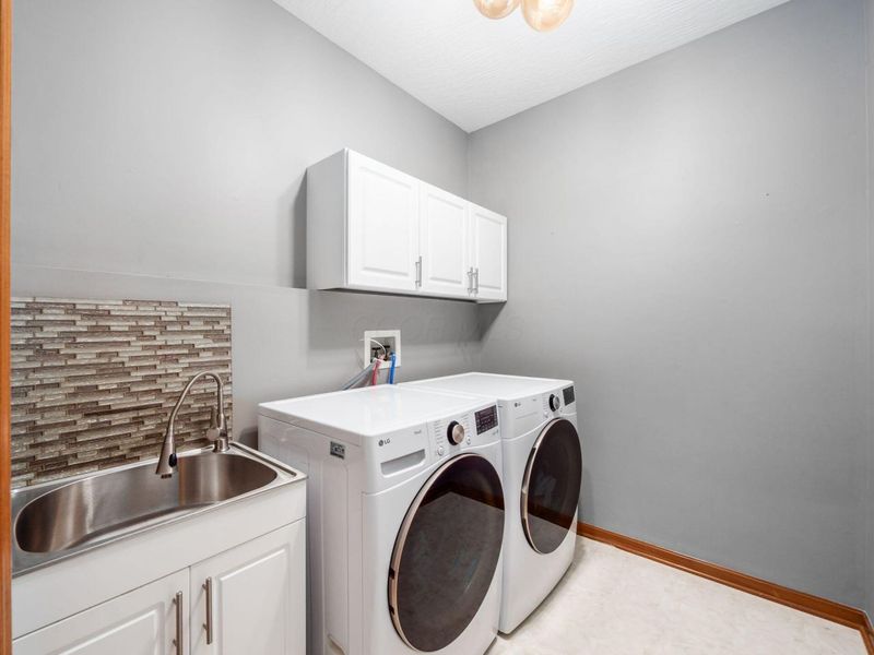 974 Wake Drive, Westerville, OH 43082 Photo 22