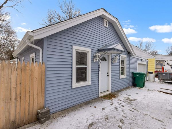 525 S Memorial Avenue, ROCKFORD, IL 61102