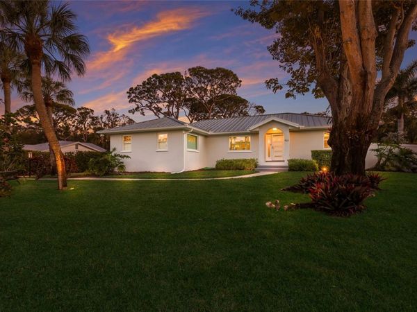 428 SAPPHIRE DRIVE, SARASOTA, FL 34234