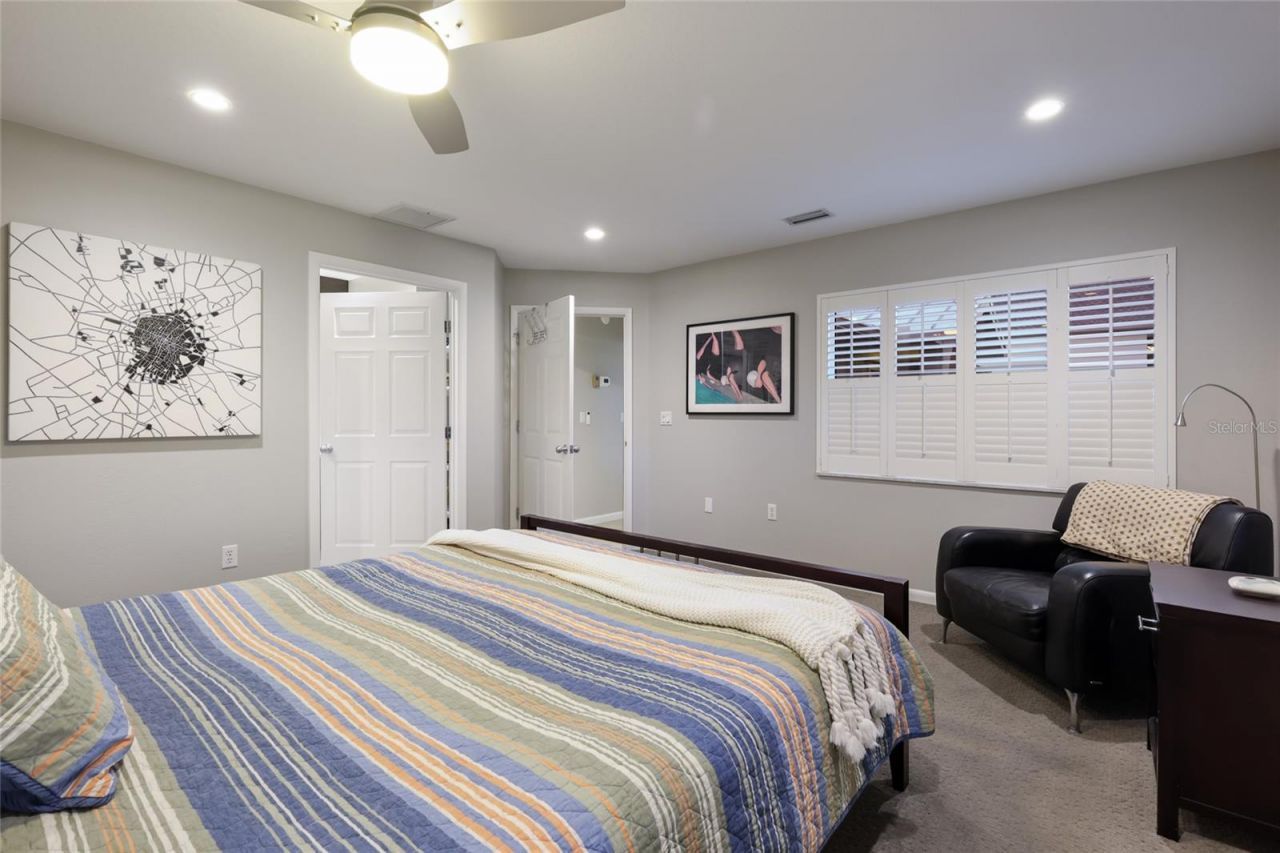 428 Sapphire Drive, Sarasota, FL 34234 Photo