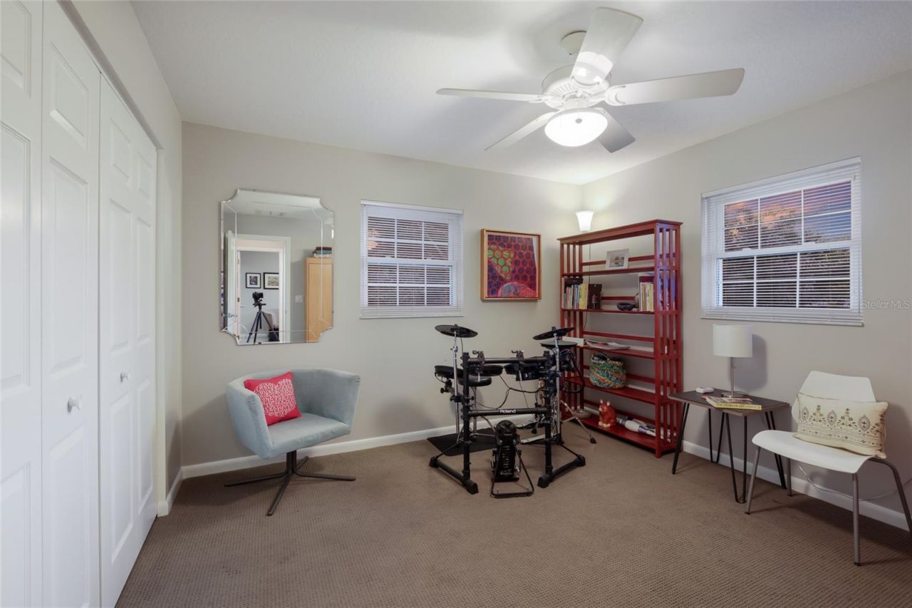 428 Sapphire Drive, Sarasota, FL 34234 Photo