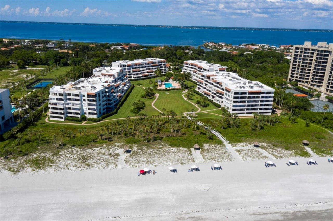 1485 Gulf Of Mexico Drive, Unit 110, Longboat Key, FL 34228 Photo