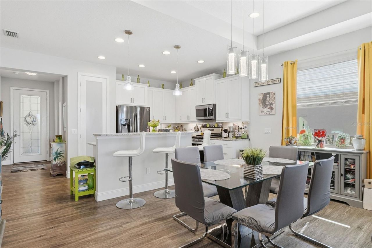 7522 Campus Cove, Sarasota, FL 34243 Photo