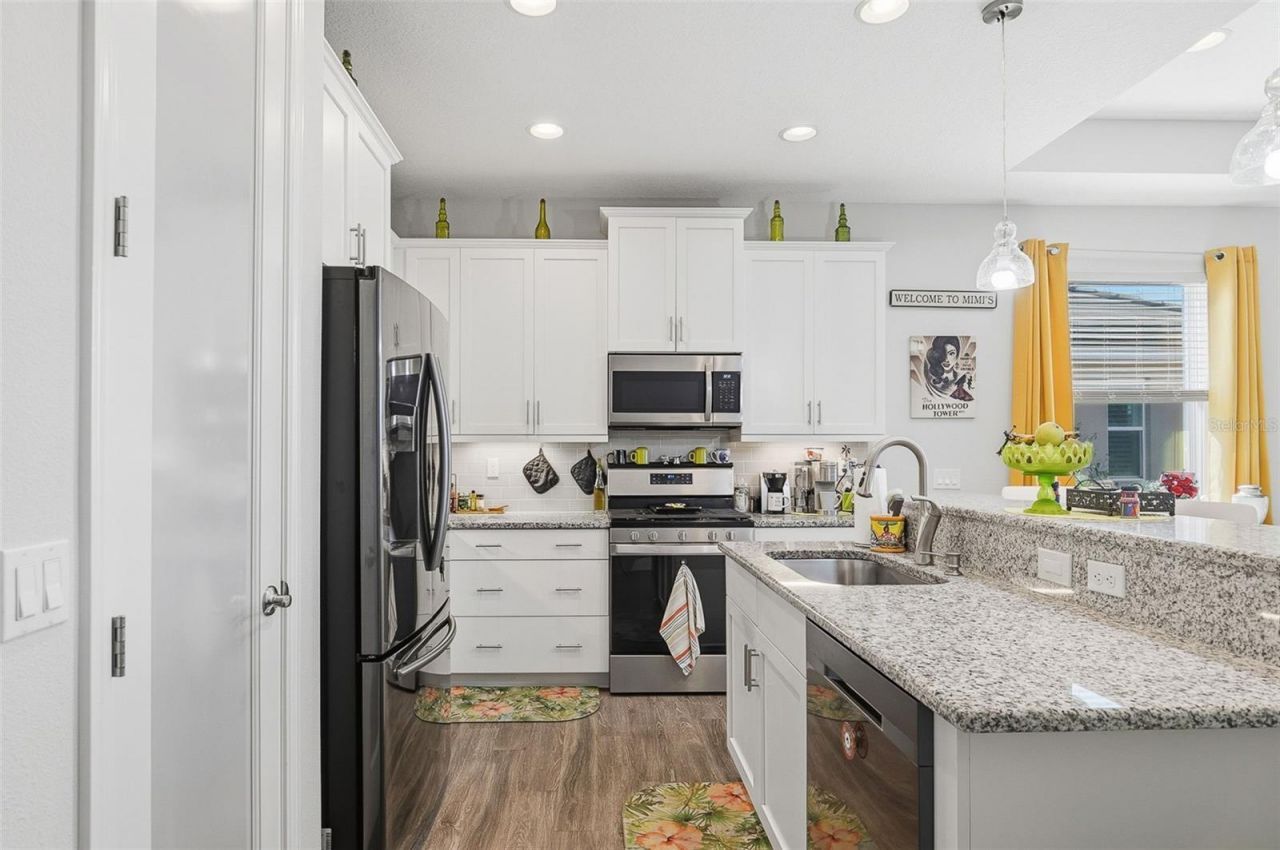 7522 Campus Cove, Sarasota, FL 34243 Photo