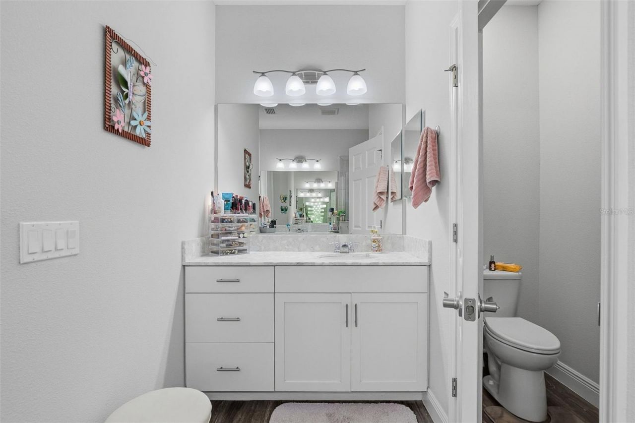 7522 Campus Cove, Sarasota, FL 34243 Photo