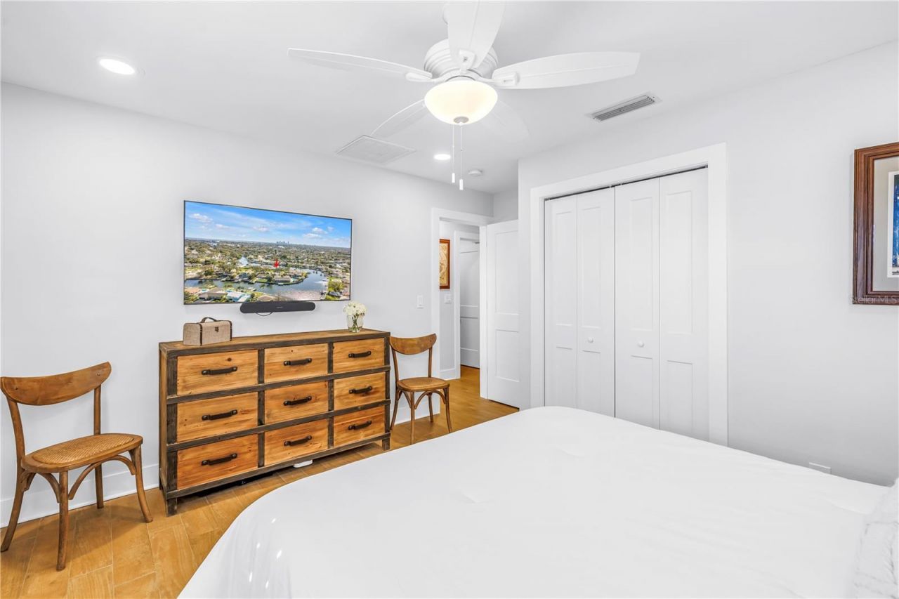 5166 Horseshoe Place Ne, Saint Petersburg, FL 33703 Photo