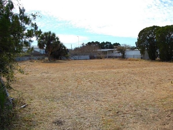 149 N 1ST STREET, OAK HILL, FL 32759