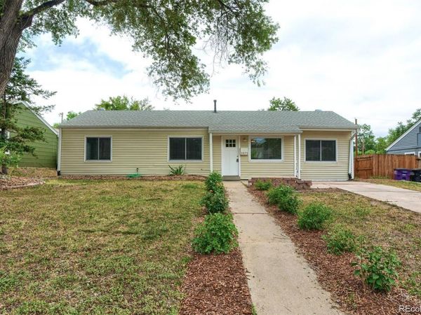 3075 S Grape Way, Denver, CO 80222