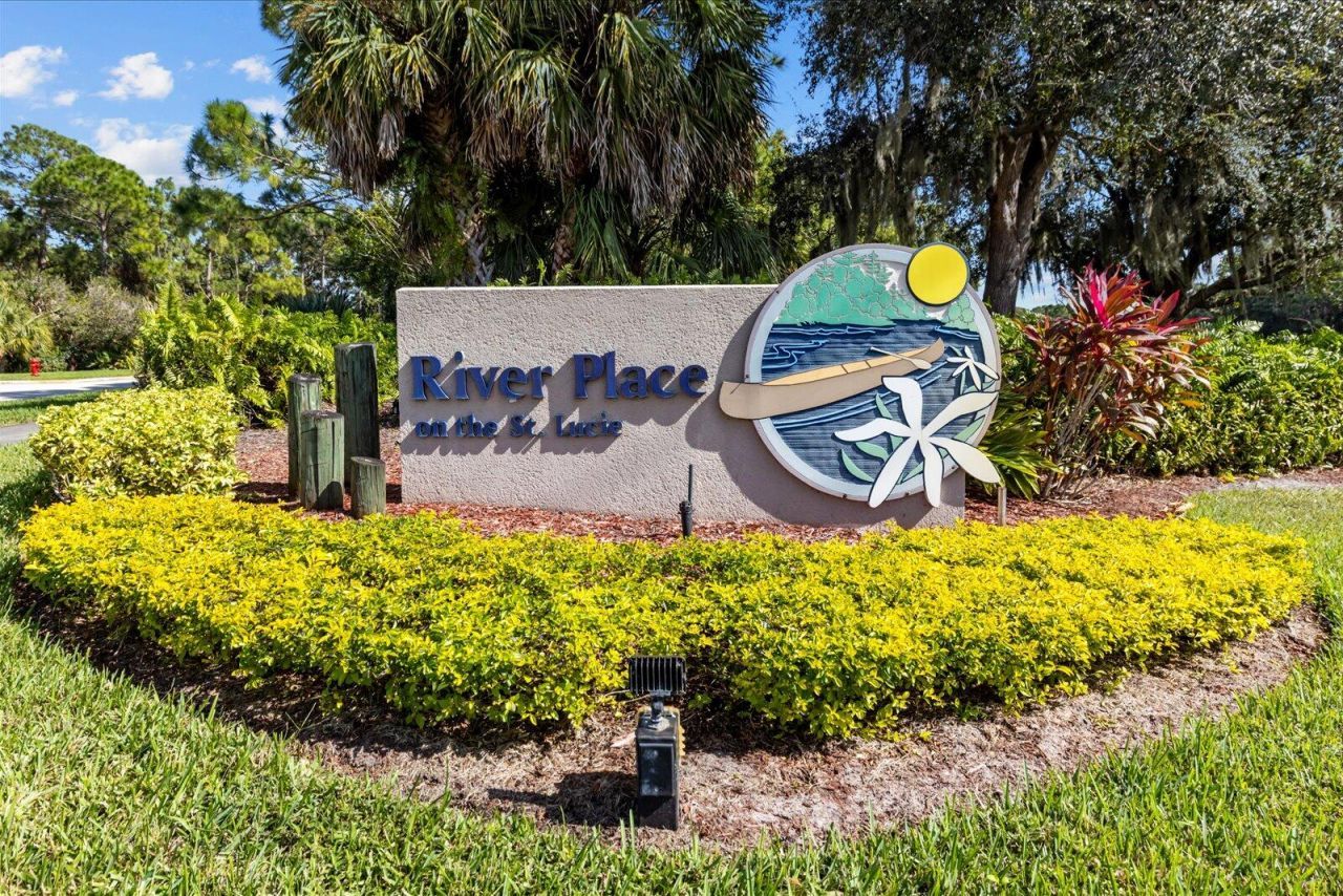 1007 NE Trailside Run, Port Saint Lucie, FL 34983 Photo