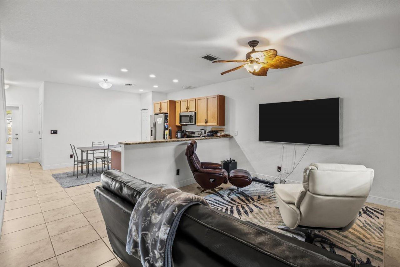 1007 NE Trailside Run, Port Saint Lucie, FL 34983 Photo