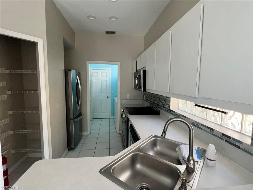 10730 Bahia Terrado Cir, Estero, FL 33928 Photo