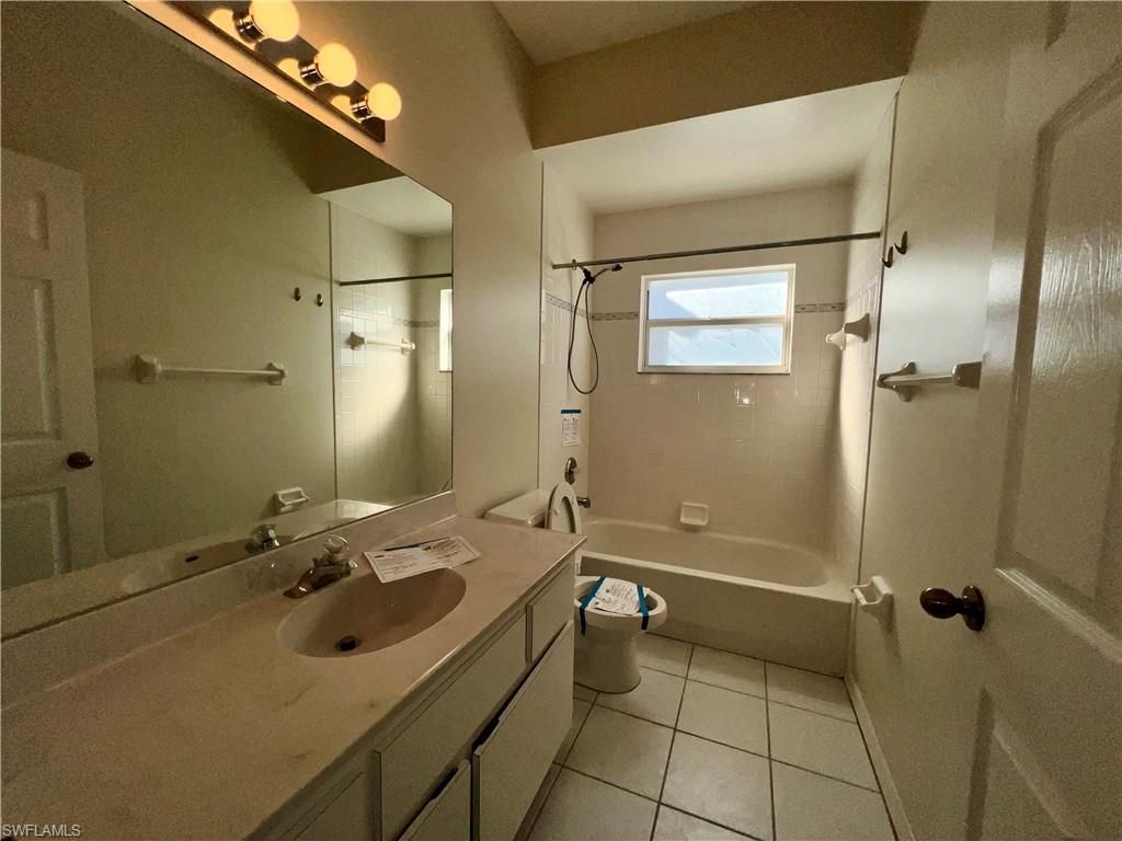 10730 Bahia Terrado Cir, Estero, FL 33928 Photo