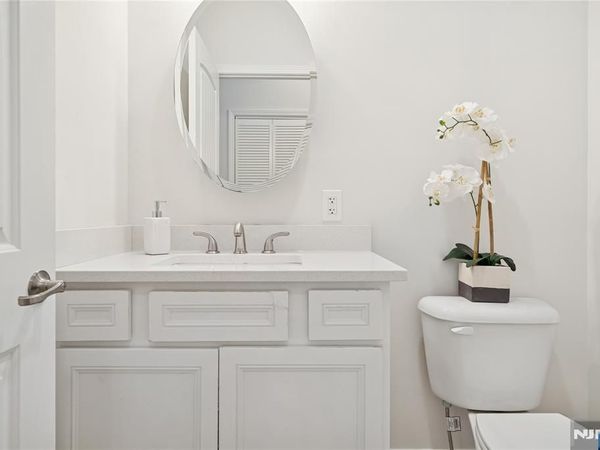 4 Sterling Drive, SUSSEX, NJ 07461