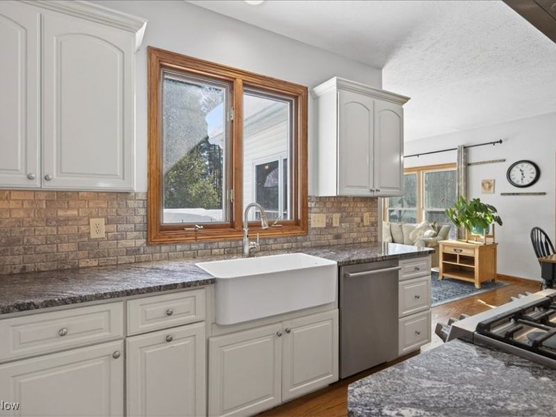 11425 Clearfield Lane, Chardon, OH 44024 Photo 7