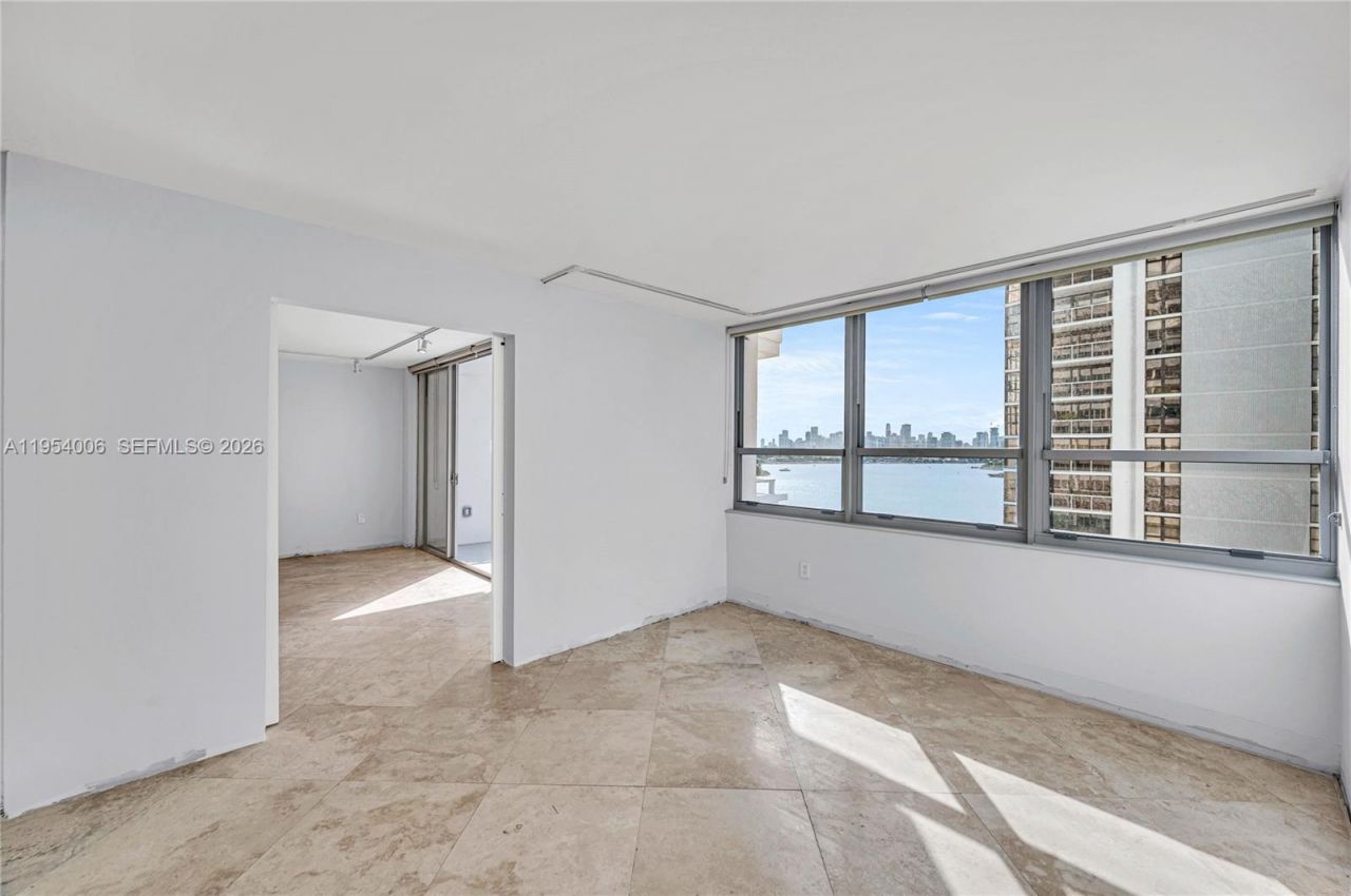 11 Island Ave , Unit 1105, Miami Beach, FL 33139 Photo