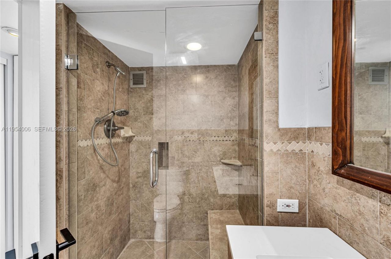 11 Island Ave , Unit 1105, Miami Beach, FL 33139 Photo