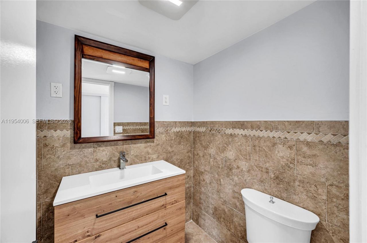 11 Island Ave , Unit 1105, Miami Beach, FL 33139 Photo