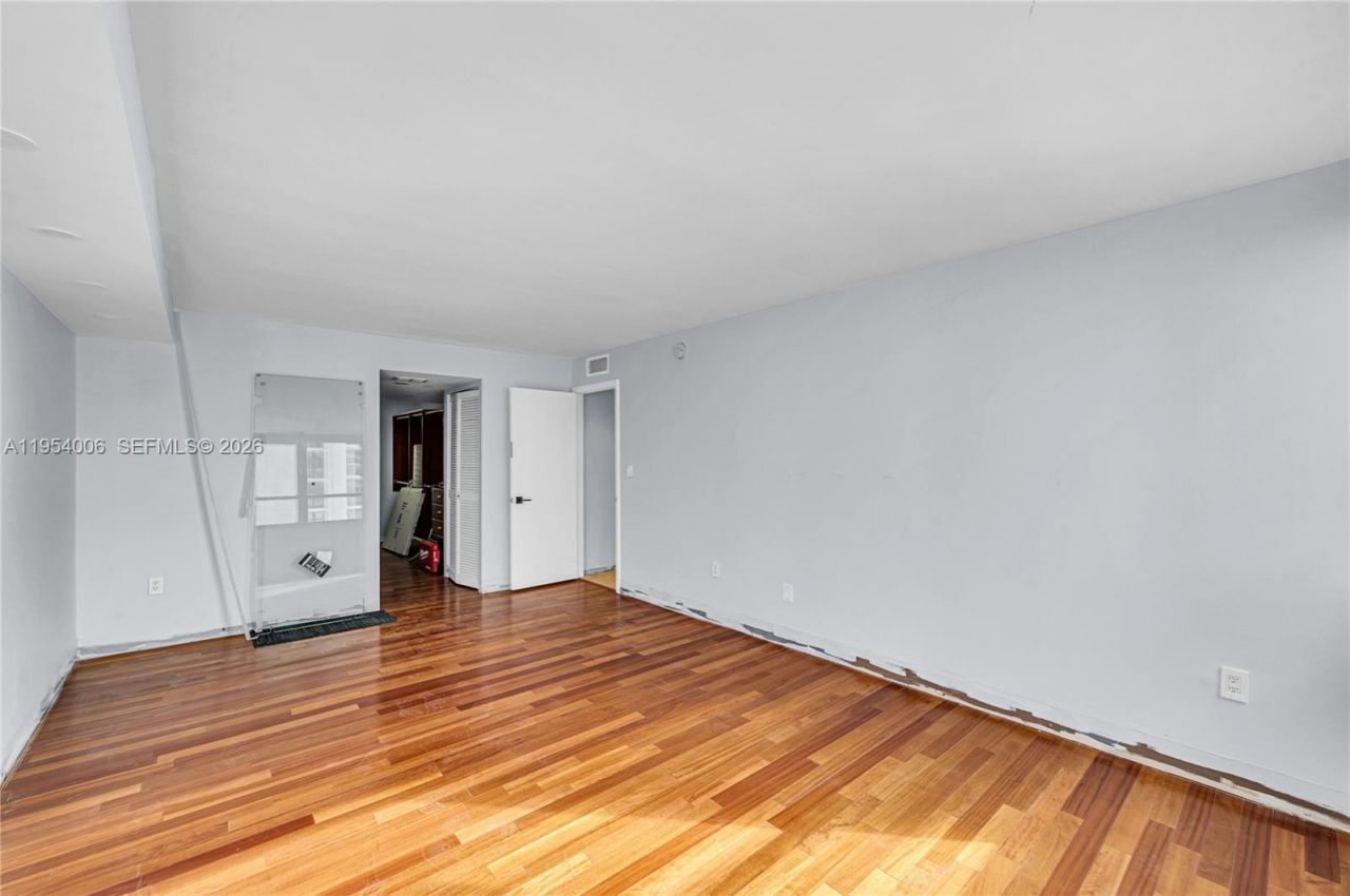 11 Island Ave , Unit 1105, Miami Beach, FL 33139 Photo