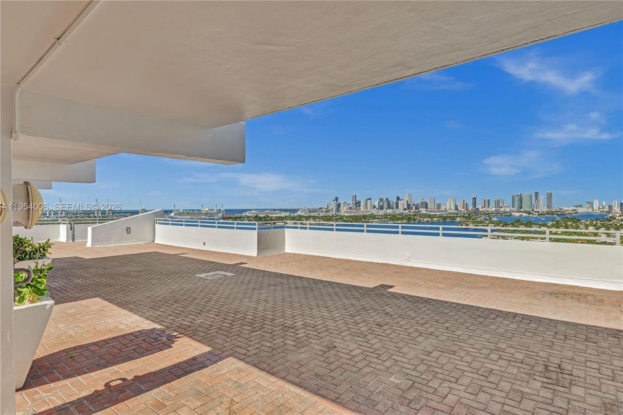 11 Island Ave , Unit 1105, Miami Beach, FL 33139 Photo
