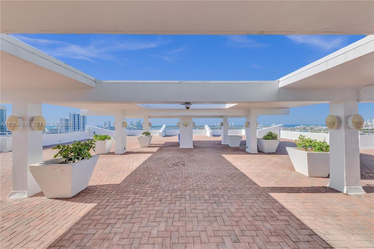 11 Island Ave , Unit 1105, Miami Beach, FL 33139 Photo