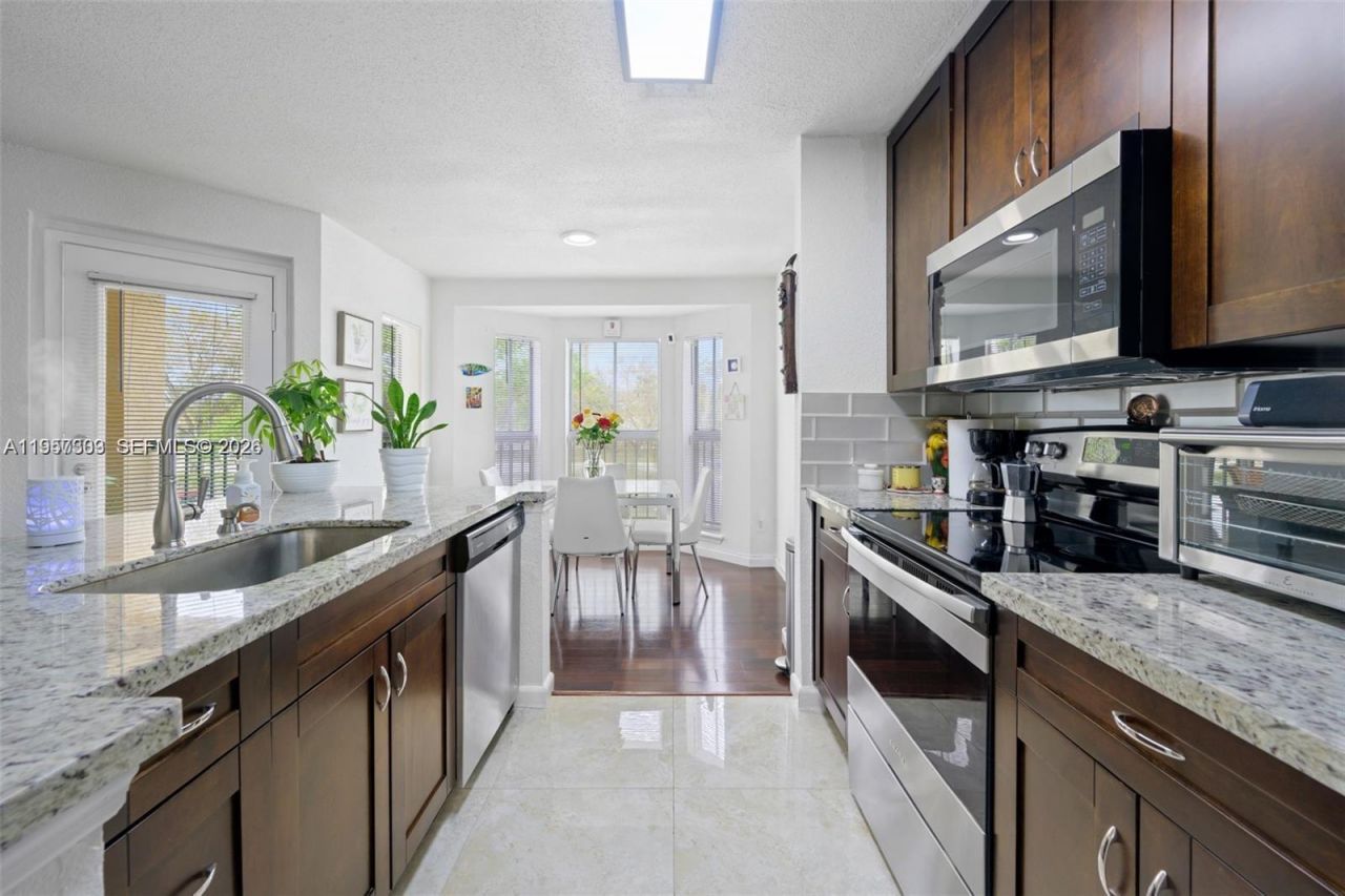 777 Riverside Dr, Unit 1521, Coral Springs, FL 33071 Photo