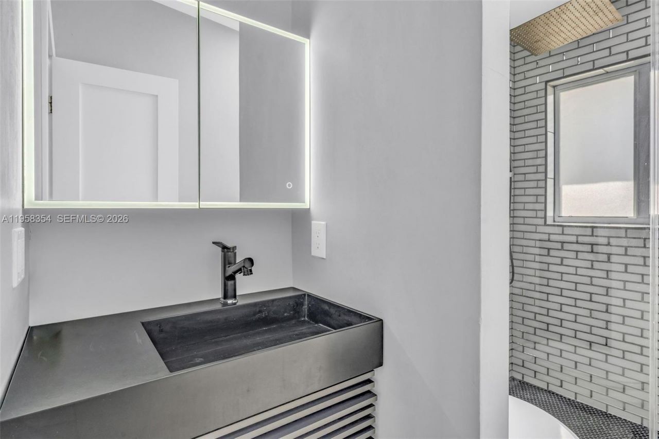 106 Plantation Ave, Key Largo, FL 33070 Photo