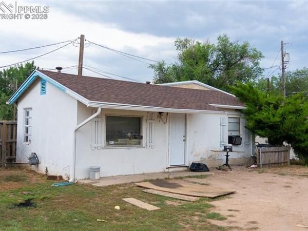 325 S Santa Fe Avenue, Unit 1-3, Fountain, CO 80817