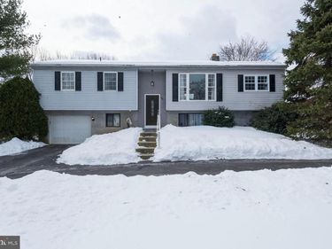 34 CARRIAGE CIRCLE, OLEY, PA 19547