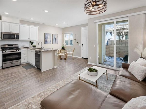 22922 Harvest Mill, Saugus, CA 91350