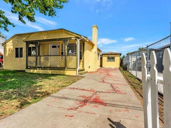 528 La Prenda Dr, Oakland, CA 94603