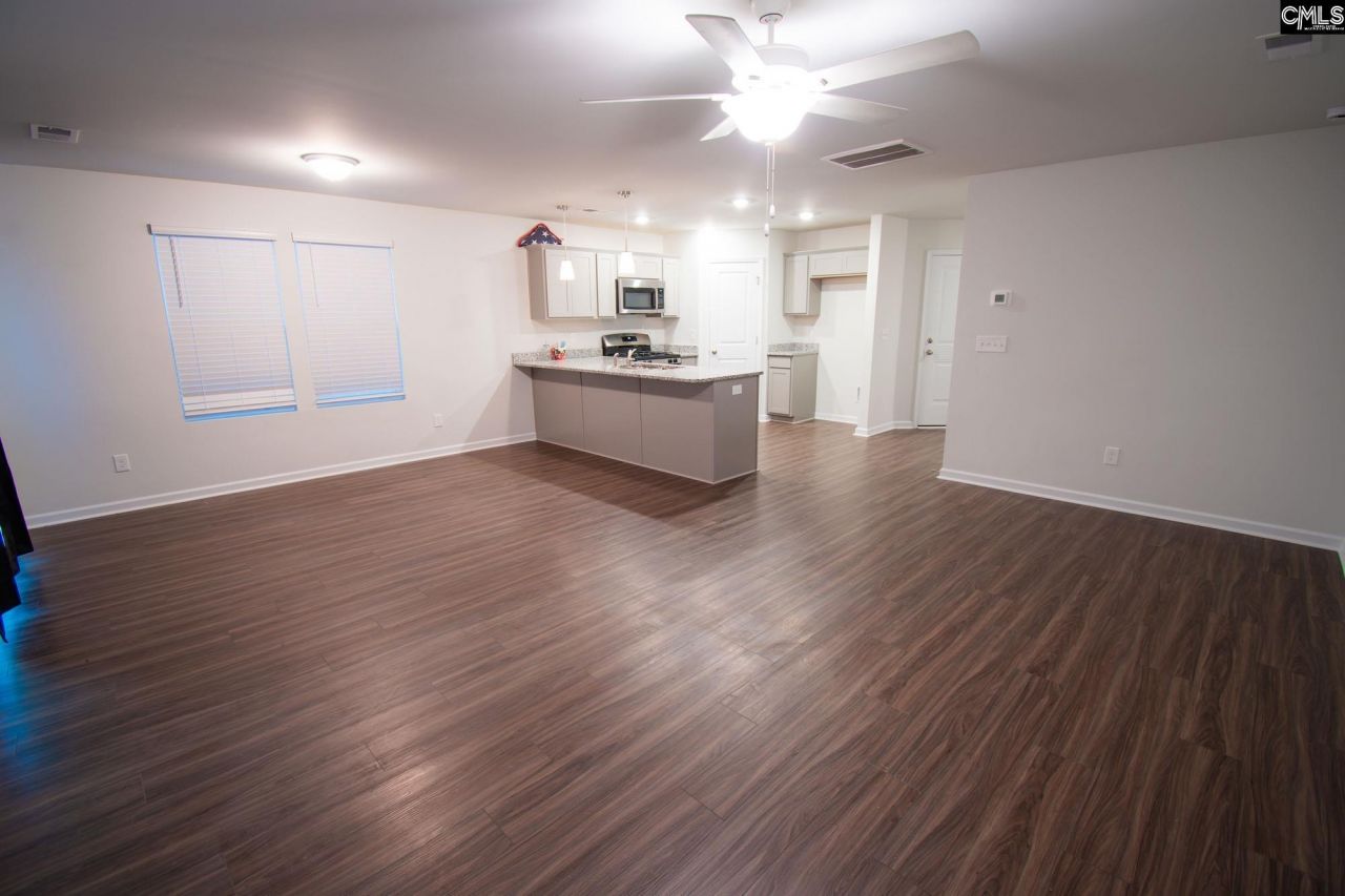 2073 Cold Rocks Way  Photo 5