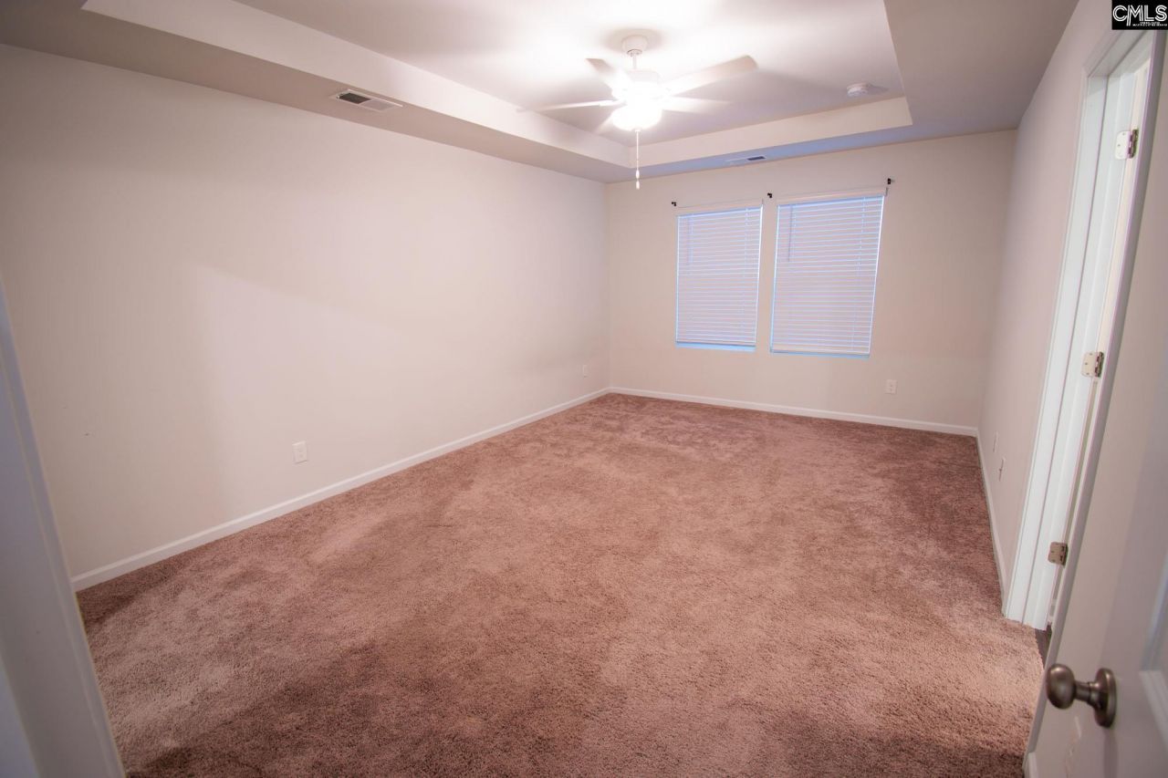 2073 Cold Rocks Way  Photo 6