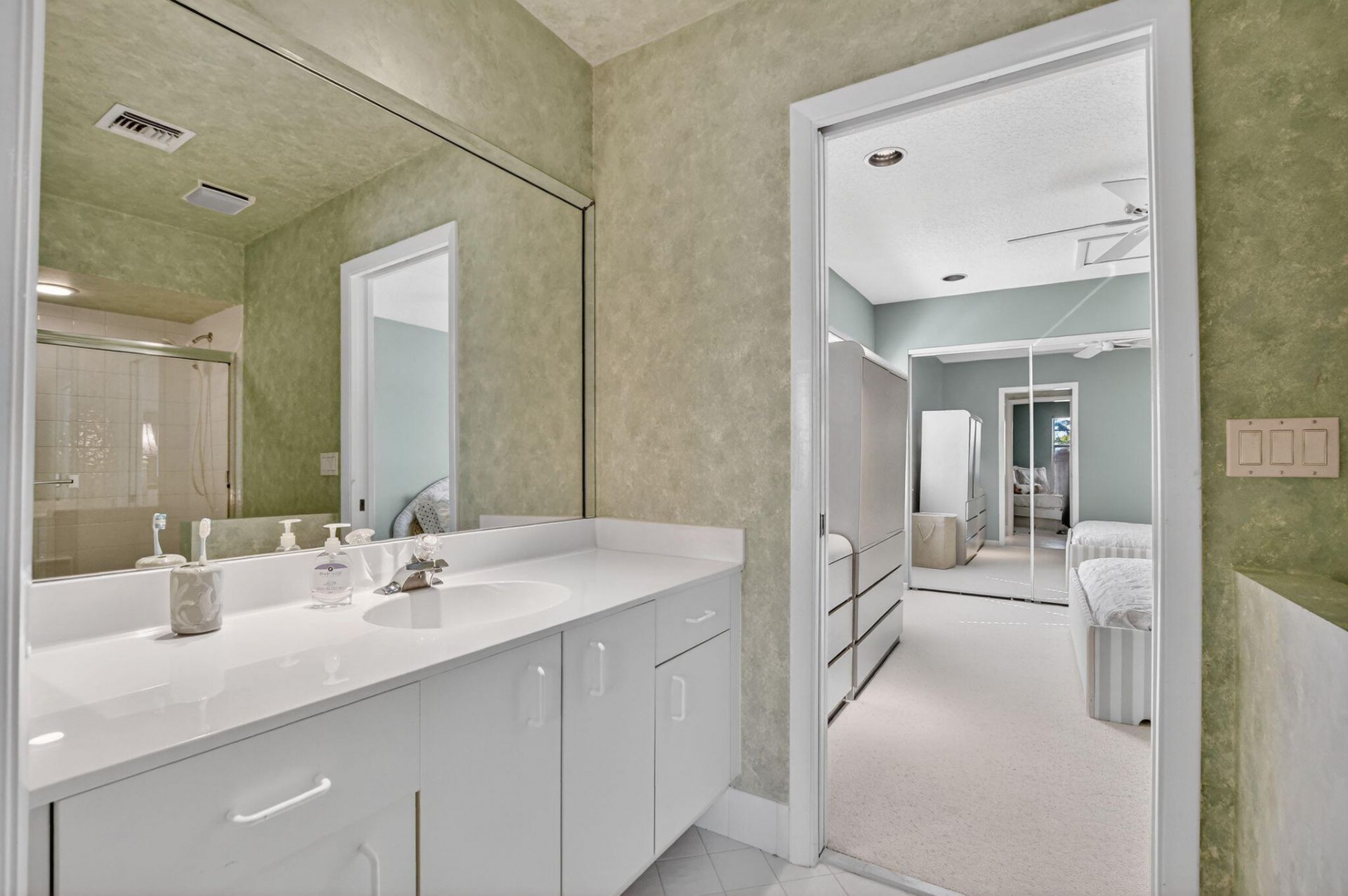 23429 Rakelle Circle, Boca Raton, FL 33433 Photo