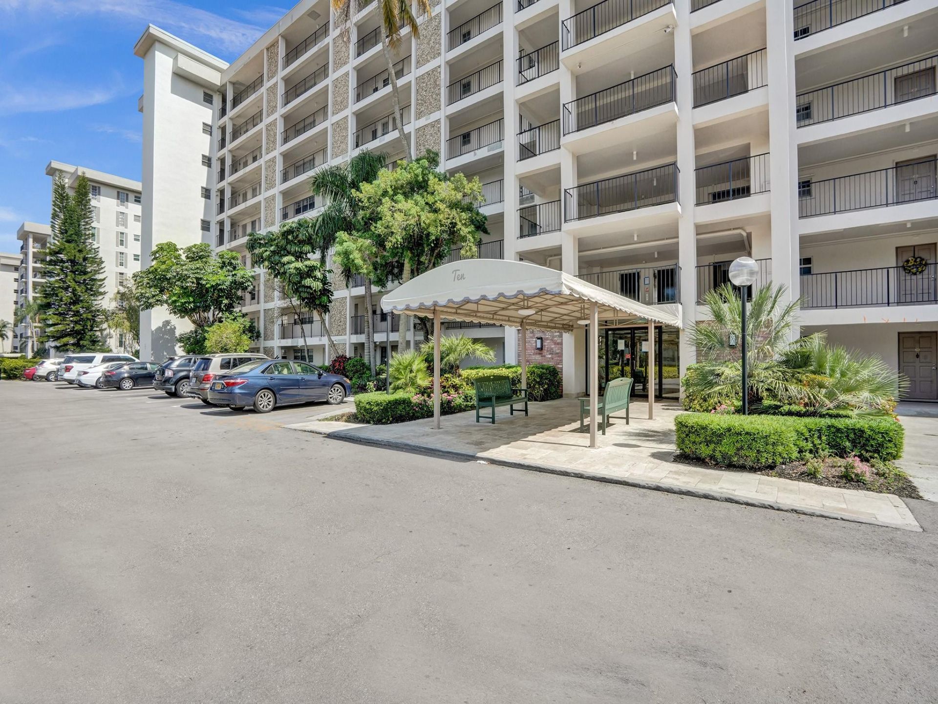 3150 N Palm Aire Drive, Unit 106, Pompano Beach, FL 33069 Photo