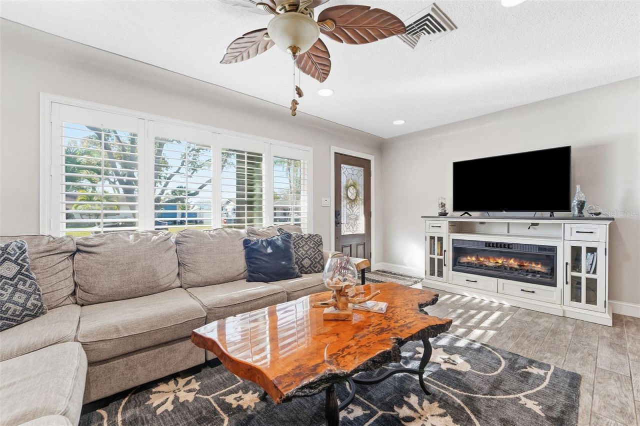 3595 Floral Drive, Largo, FL 33771 Photo