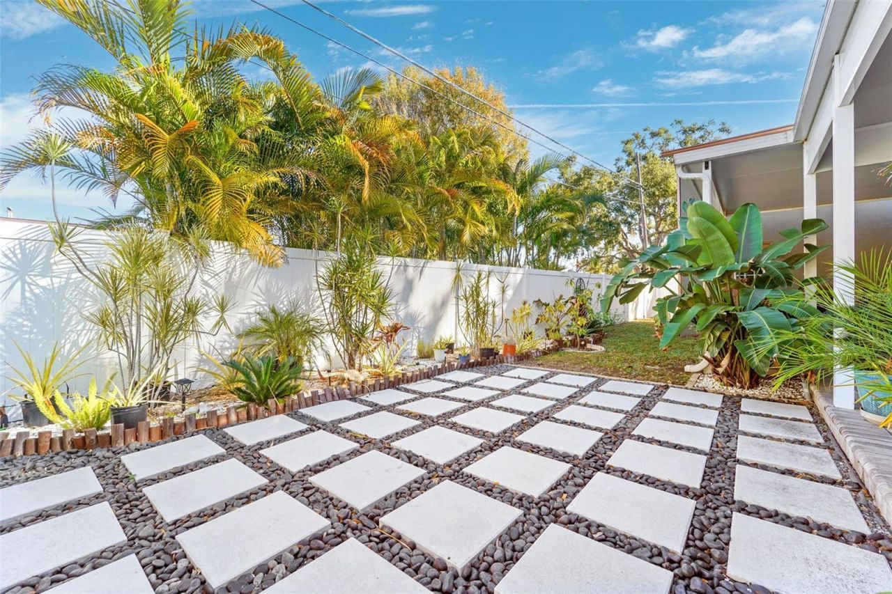 3595 Floral Drive, Largo, FL 33771 Photo